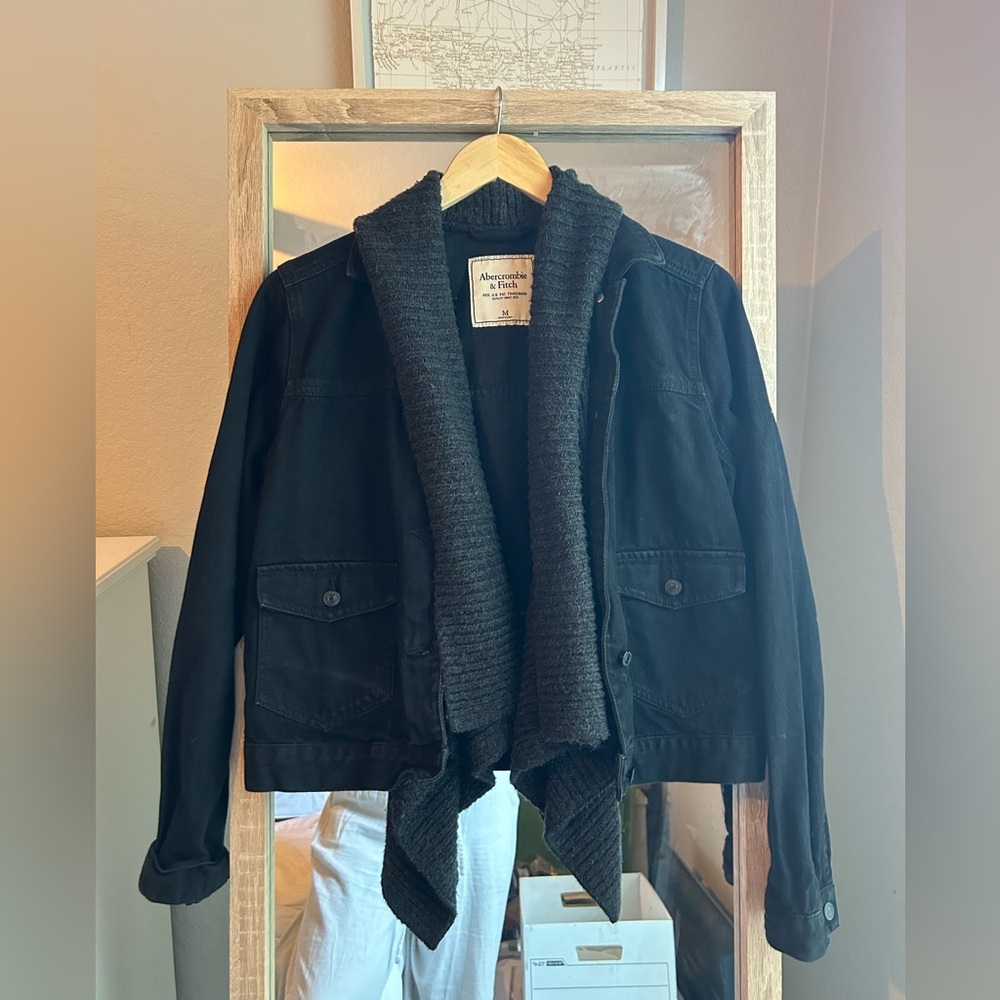 Abercrombie & Fitch Black Denim Jacket With Gray Knit Shawl Collar Size Medium